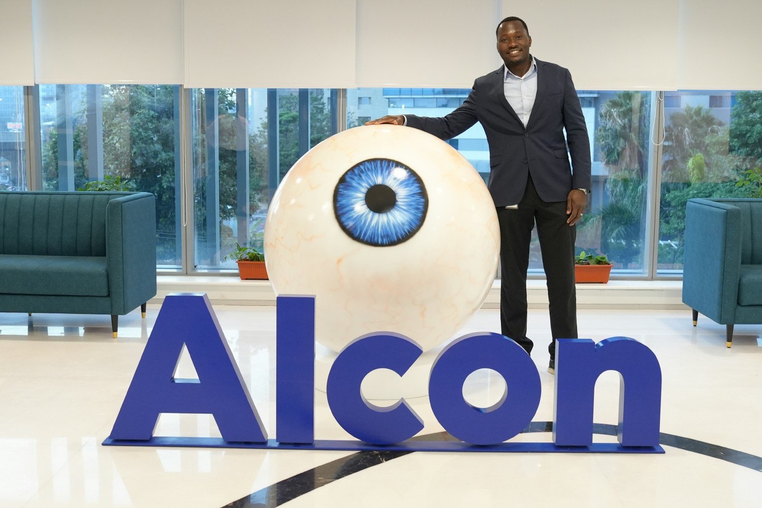 Alcon associates work hard every day to help people around the globe see brilliantly.